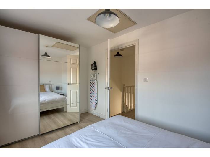 Peaceful terrace house with allocated parking bay - Pass the Keys in Reading, Berkshire
