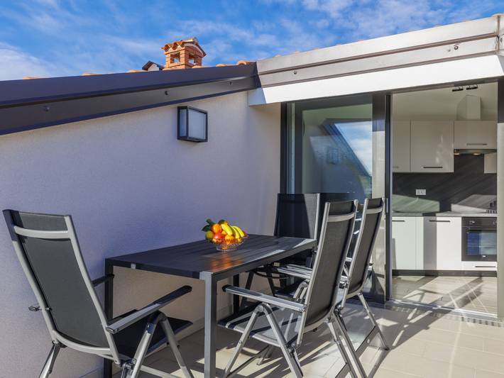 Ferienwohnung für 4 Personen, mit Terrasse und Garten in Umag - 4