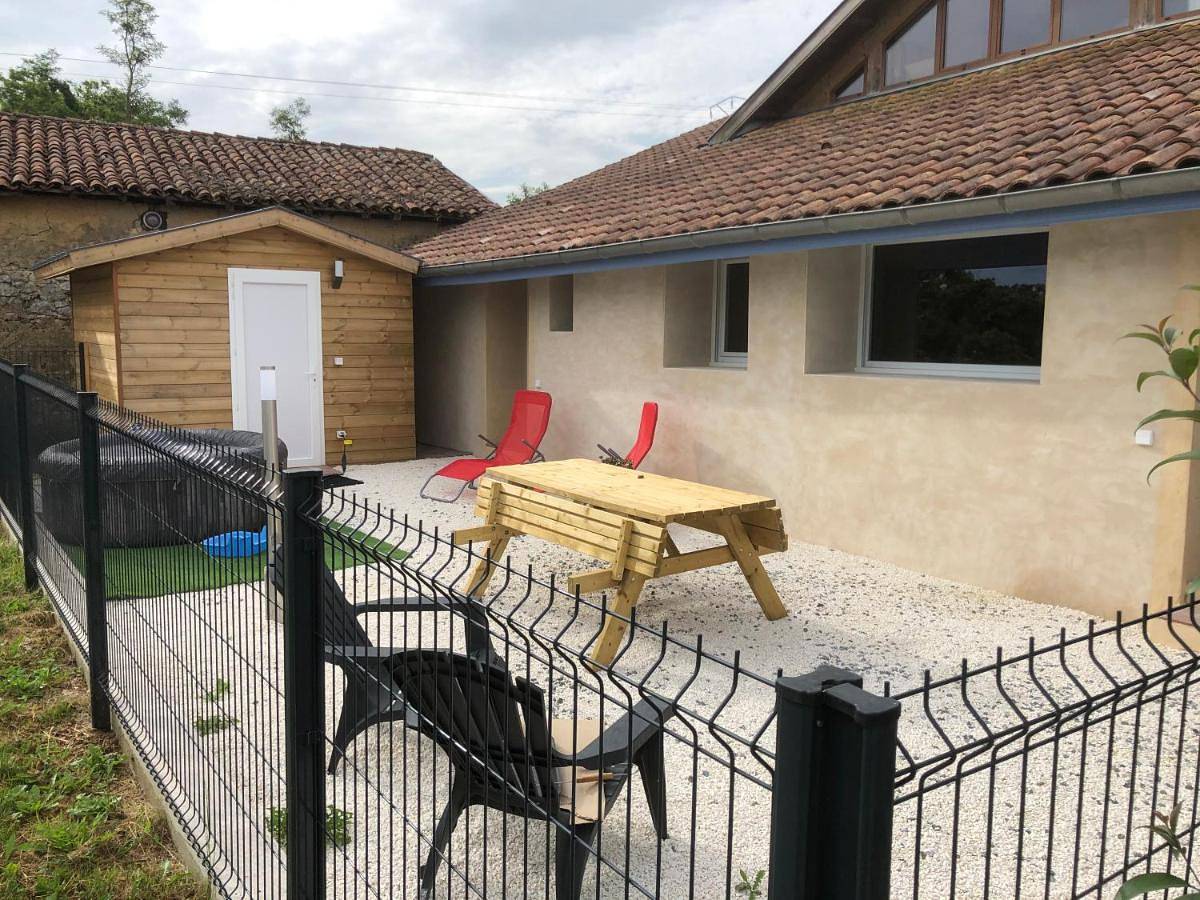 Apartment with Terrace in Pouillon, Région de Dax
