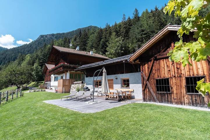 Ferienhaus für 8 Personen, mit Sauna und Whirlpool sowie Garten - 1