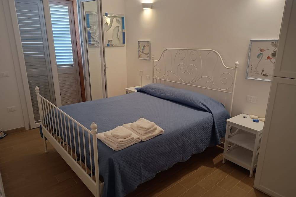 This property offers the ideal balance between relaxation and convenience in Valledoria in Codaruina/Valledoria, Valledoria