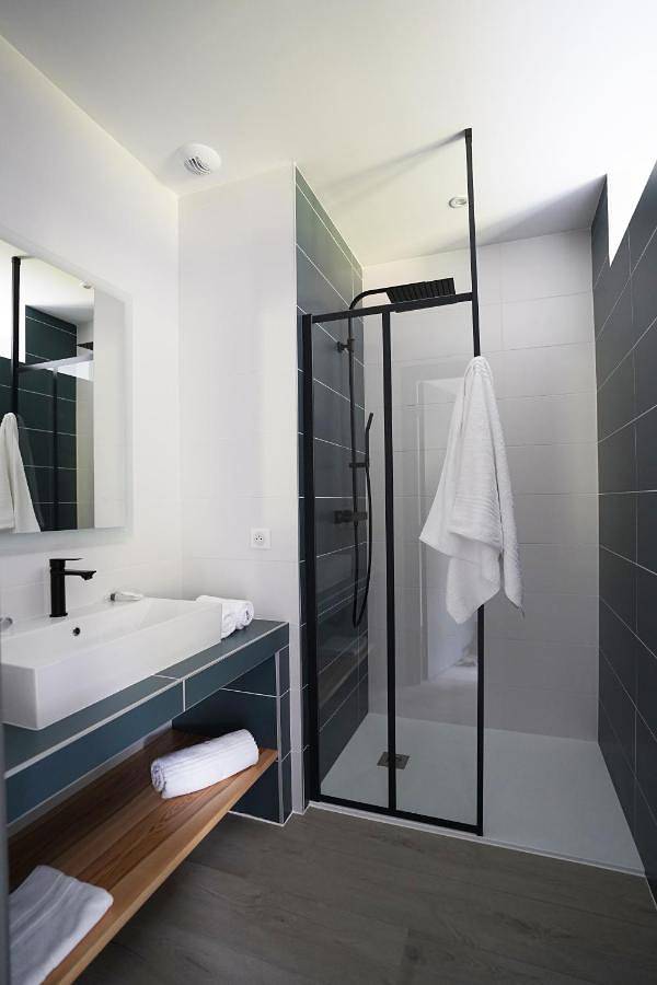 Double or Twin Room - Disability Access in Chassiers, Parc naturel régional des Monts d'Ardèche