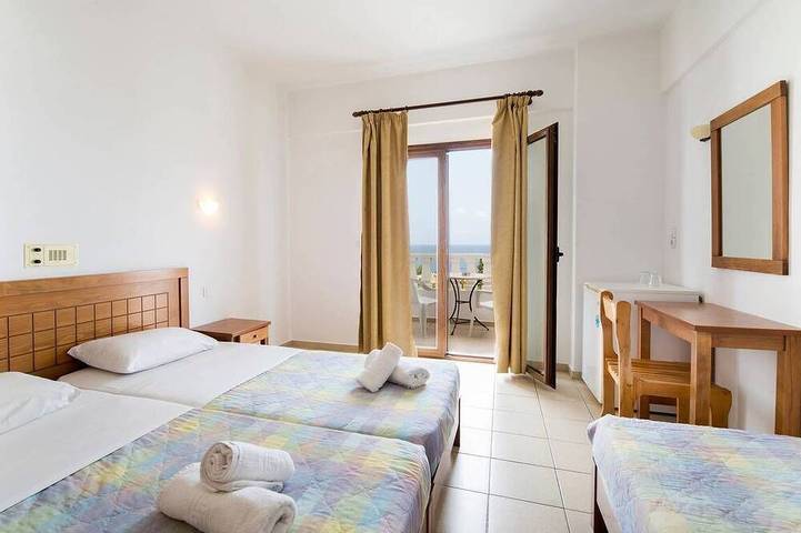 Hotel für 3 Personen, mit Garten und Sauna sowie Pool