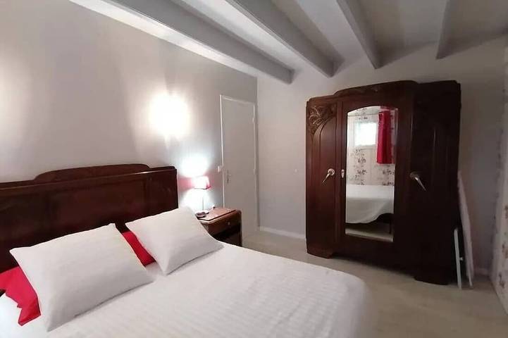 Location de vacances pour 4 personnes, avec jardin à Mahalon - 2
