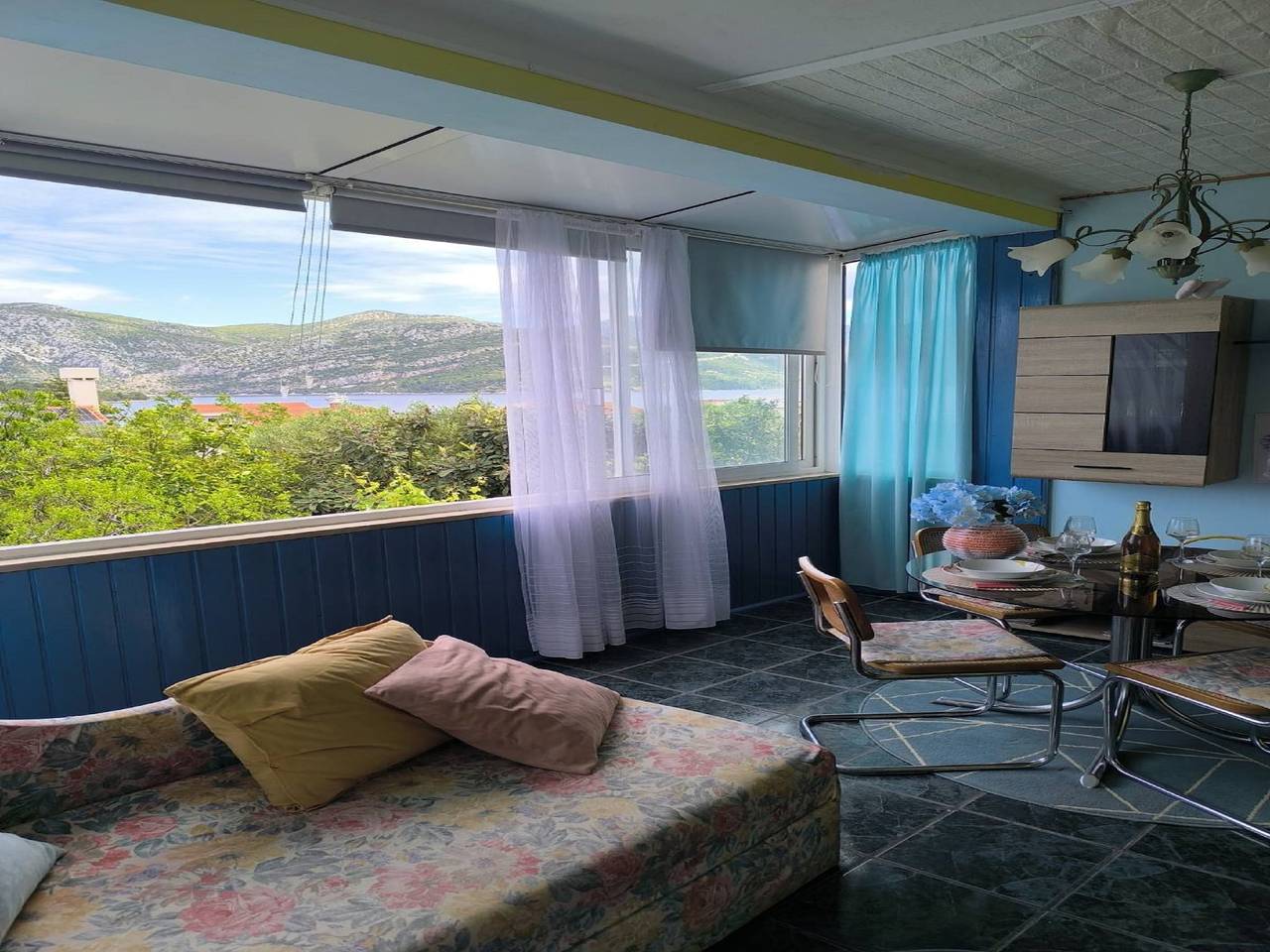 Ganze Wohnung, Cozy Apartments Žute, island of Korčula-Two-Bedroom Apartment With Terrace And Sea View (A1) in Račišće (Dalmatien), Korcula