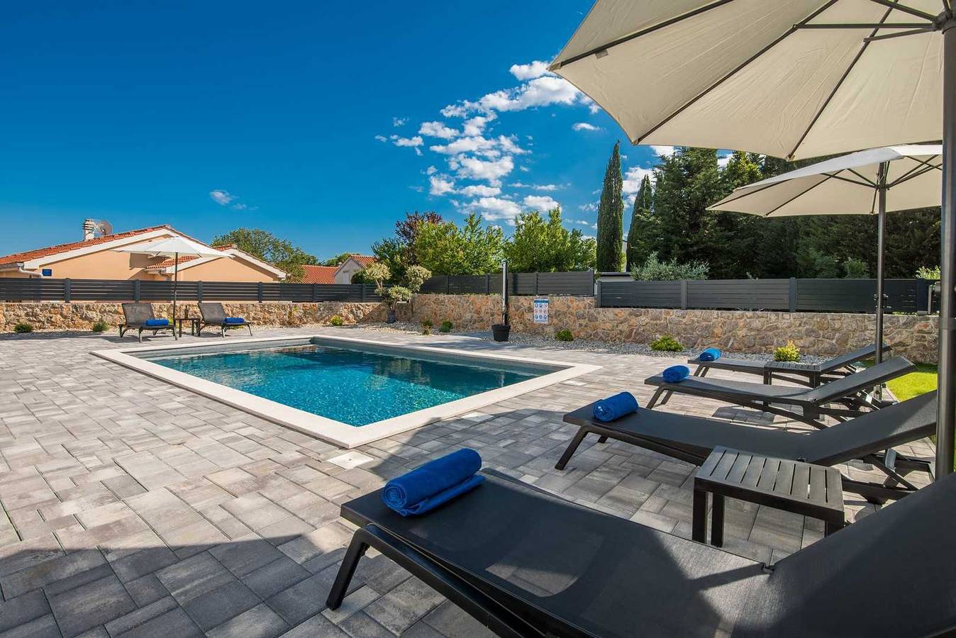 Ferienhaus Tara & Lana Ii mit beheiztem Pool in Krk Stadt, Krk