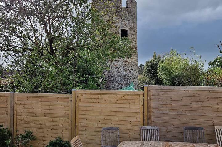 Location de vacances pour 6 personnes, avec terrasse et jardin à Saint-Léger-les-Vignes