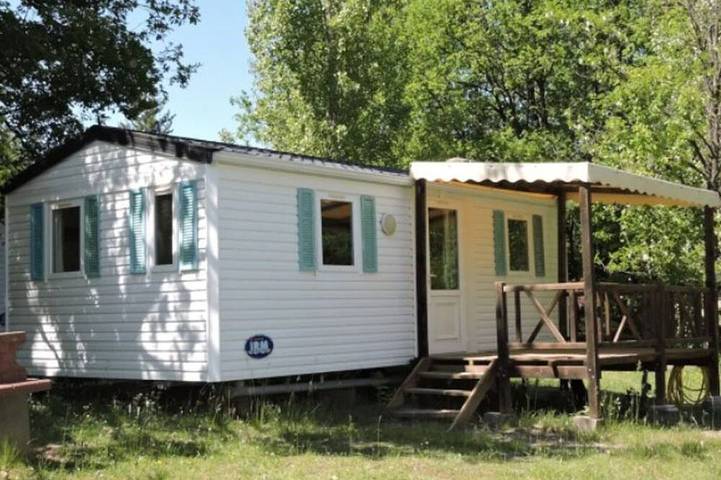 Mobil home pour 4 personnes à Neffes