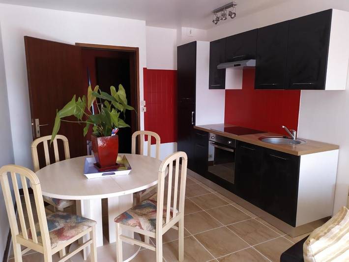 Appartement de vacances pour 4 personnes, avec jardin, animaux acceptés