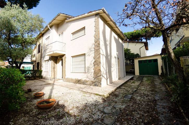 Casa vacanza per 8 persone, con animali domestici a Lido di Camaiore