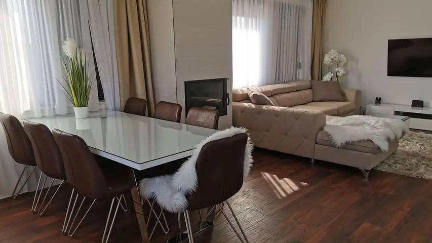 Villa für 8 Personen, mit Pool und Garten in Marina - 2