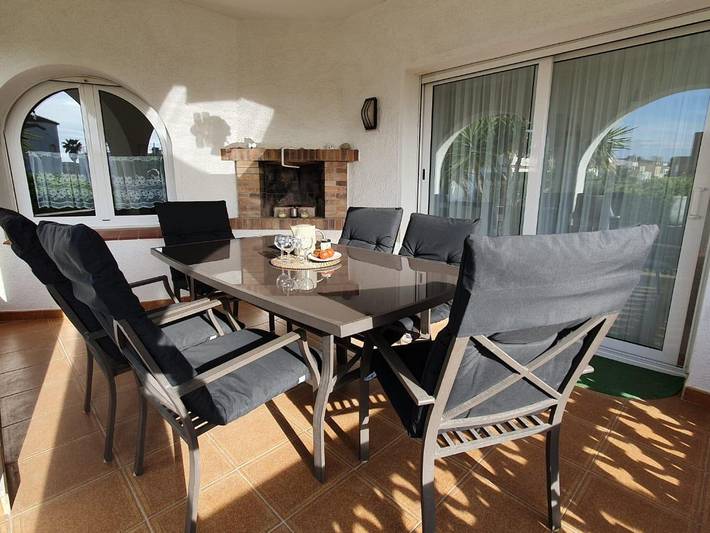 Location de vacances pour 7 personnes, avec jardin à Sant Pere Pescador - 4