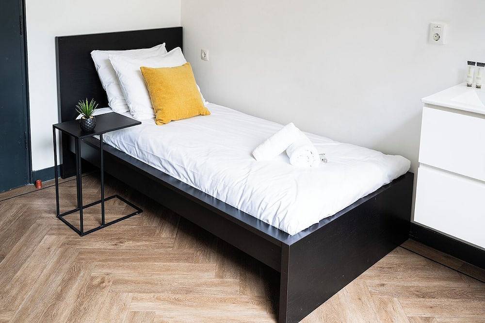 Geheel appartement, Kom tot rust in een eigentijdse, recent gerenoveerde eenpersoonskamer, ideaal gelegen in het centrum in Tilburg, Noord-Brabant