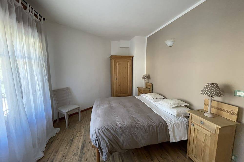 Apartments \"At the Emperor's Lodge\" in Levico Terme, Caldonazzosee