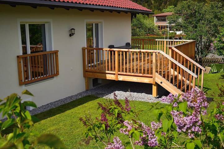 Ferienhaus für 4 Personen, mit Balkon und Garten in Reutte