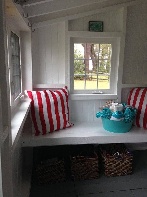 Vacation rental for 5 people, with pool and balcony as well as yard in North Carolina