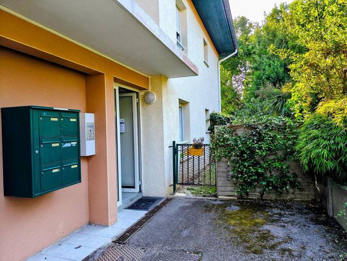 Gîte pour 2 personnes, avec Terrasse ainsi que Jardin et Vue à Boucau - 4