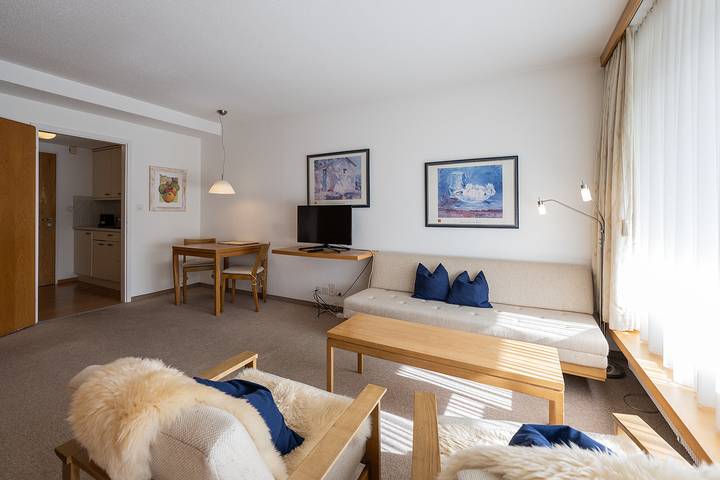 Ferienwohnung für 2 Personen, mit Balkon und Ausblick sowie Garten in Davos