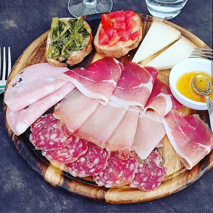 Maison de campagne pour 2 personnes, avec jardin et vue ainsi que piscine et sauna à Gubbio - 4