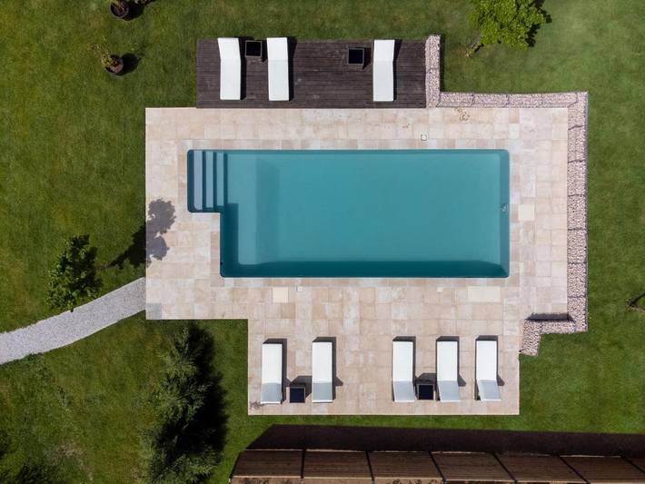 Chambre d’hôte pour 4 personnes, avec jacuzzi ainsi que piscine et jardin dans le Jura - 2