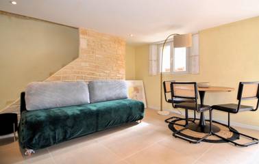 Gîte pour 4 personnes, avec terrasse à Codolet
