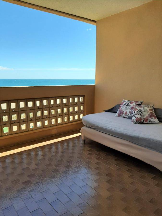 Gîte pour 4 personnes, avec terrasse ainsi que piscine et vue, animaux acceptés dans Plage Lydia - 3