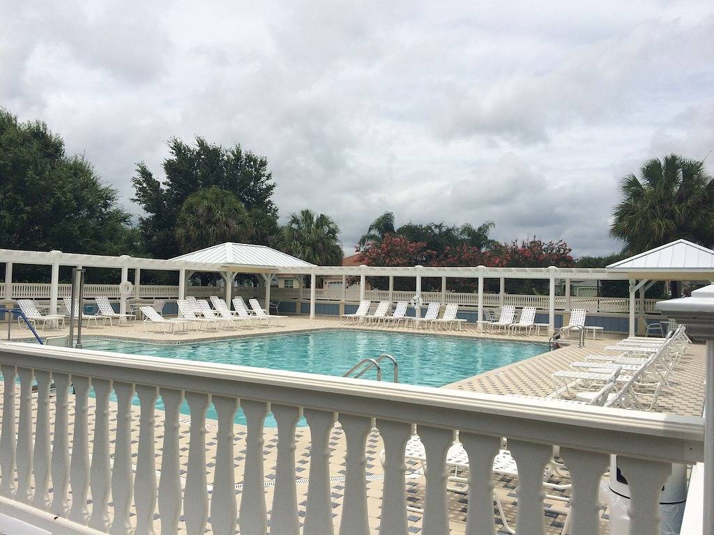 Unser Dorf Juwel 2, * See Sumter Town Square * 3 Minuten mit Cart-4-Sitzer, plus Hof in The Villages, Sumter County