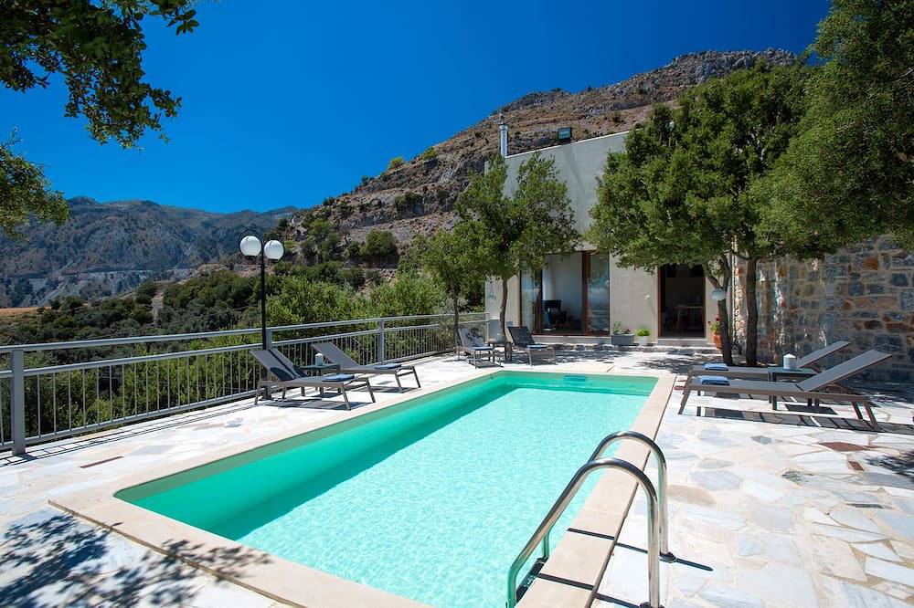 Villa Somnia! Mit privatem Pool, in der Nähe von Annehmlichkeiten, Revitalisierung der Natur! in Rethymno und Umgebung