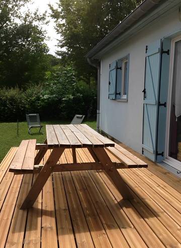 Gîte pour 4 personnes, avec terrasse dans Marne