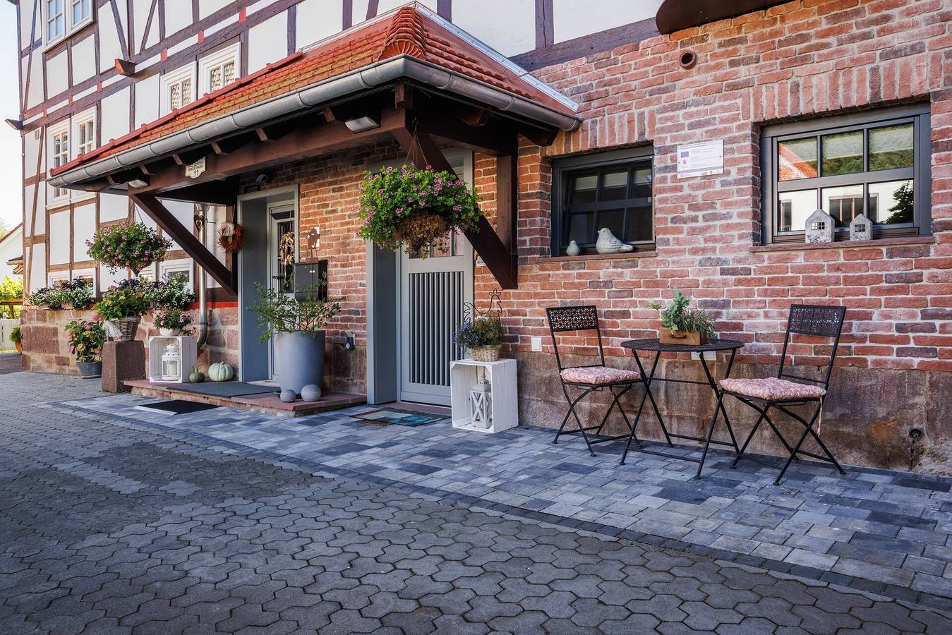 Ganze Wohnung, Ferienwohnung 'Alter Kuhstall' mit Privatterrasse und Wlan in Neuenstein, Knüllgebirge