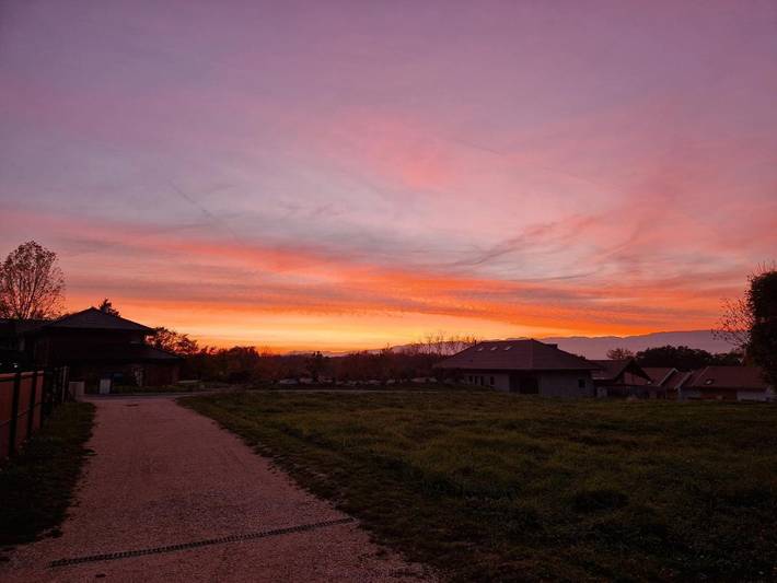 Location de vacances pour 8 personnes, avec vue ainsi que jardin et vue sur le lac à Yvoire - 3