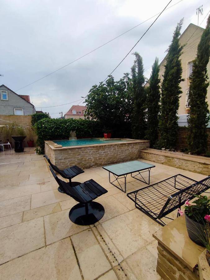 Location de vacances pour 12 personnes, avec piscine et jardin à Pommard - 3