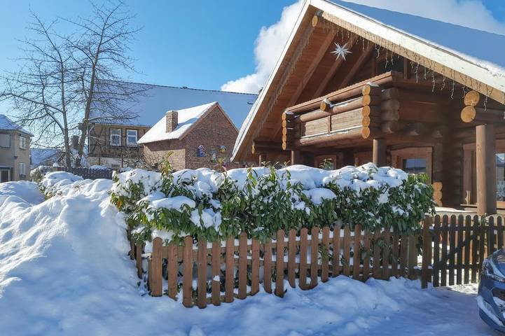 Chalet für 6 Personen, mit Balkon und Garten - 1