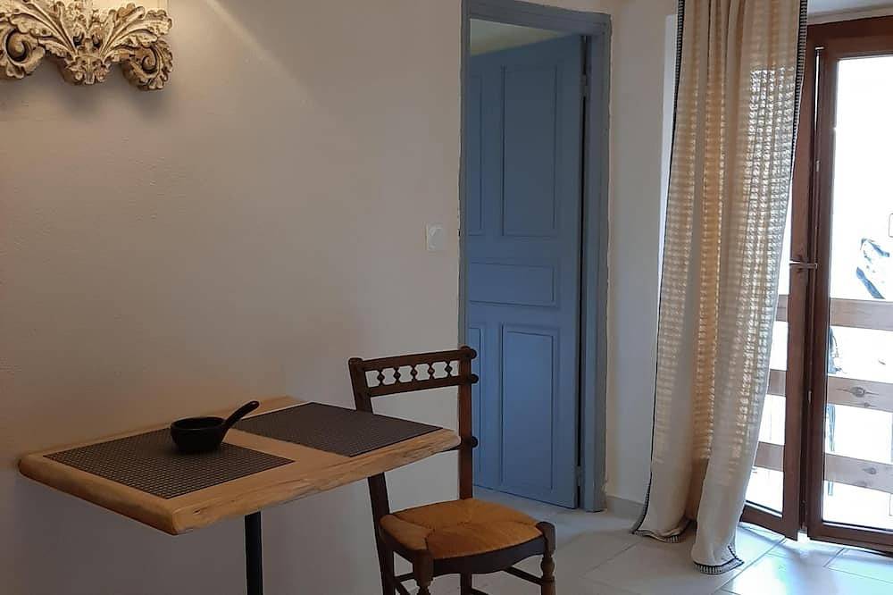 Geheel appartement, Een studio huren in Haute_Ville in Bonifacio in Bonifacio, Frankrijk