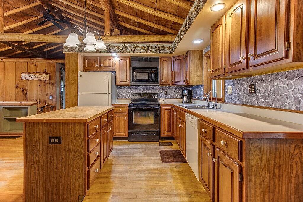 Gemütliche Hütte mit 3 Schlafzimmern auf dem Land für 6 Personen in Keuka Lake