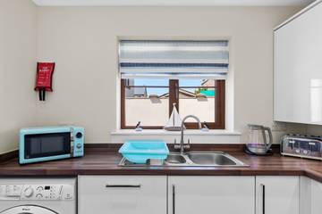 Glamping for 5 People in Pembrokeshire, South-Wales, Photo 4