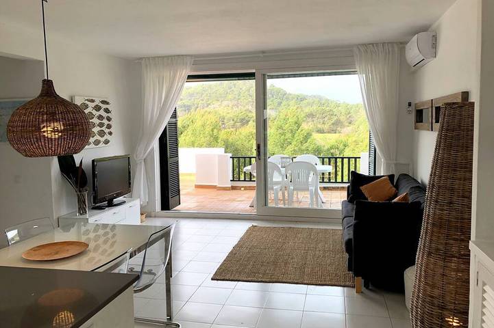 Ferienwohnung für 4 Personen, mit Balkon und Pool - 1