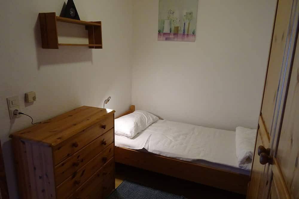 Ganze Wohnung, Ferienwohnung Seeräuber ruhig gelegen,Balkon,  nur 300m zum grünen Badestrand in Friedrichskoog-Spitze, Friedrichskoog