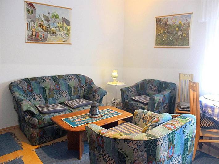 Ferienwohnung für 4 Personen, mit Balkon und Garten in Blomberg - 2
