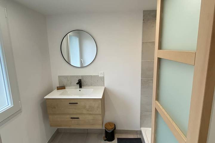 Location de vacances pour 4 personnes, avec jardin dans Office De Tourisme De Plougonvelin - 4