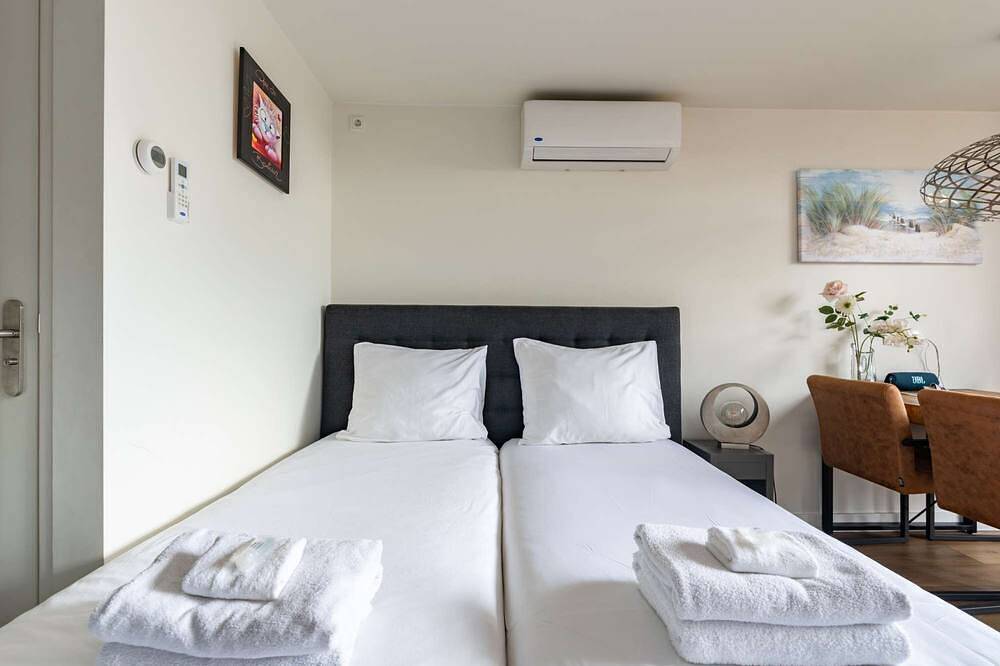 Ganze Wohnung, Stylish studio with terrace in the heart of Breda city center in Breda, Nordbrabant