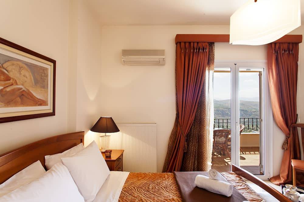 Komfortable und geräumige private Villa mit Pool und ruhiger Umgebung in Iraklio-Heraklion und Umgebung