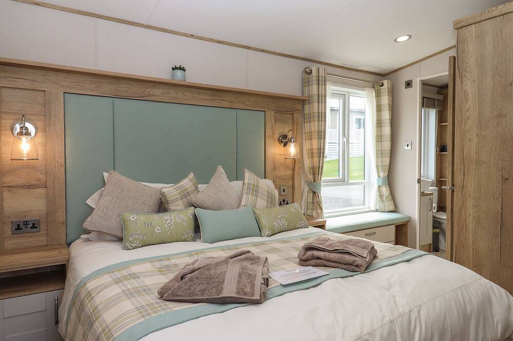 Hazel Lodge, pet friendly, country holiday cottage in Newton Abbot in Newton Abbot, Devon