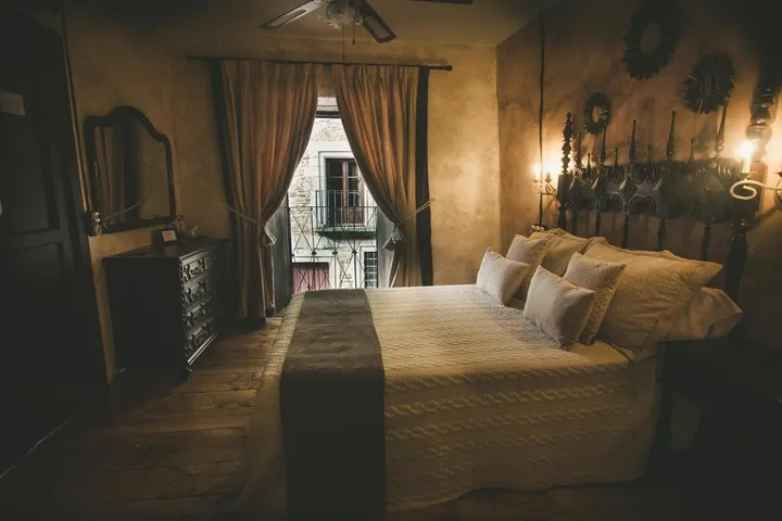 Hotel für 2 Personen, mit Ausblick - 1
