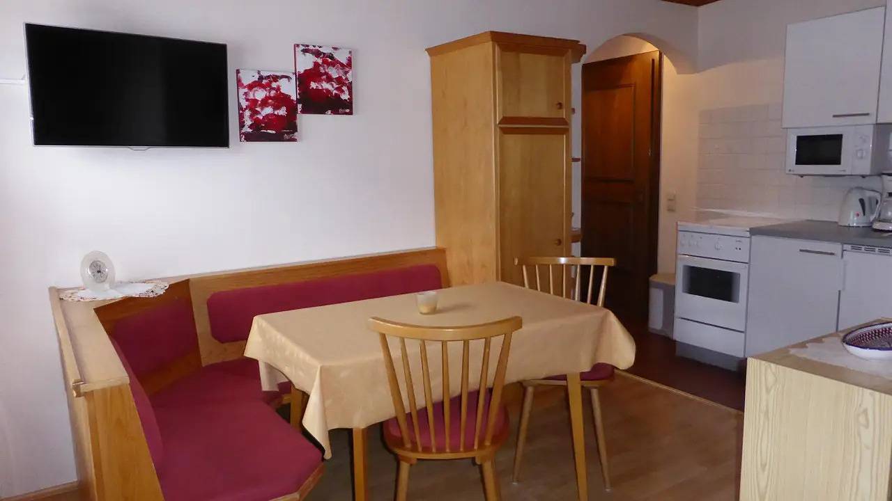 Ganze Ferienwohnung, Ferienwohnung für 4 Personen (48 m²) in Wald am Arlberg in Sonnenkopf, Dalaas