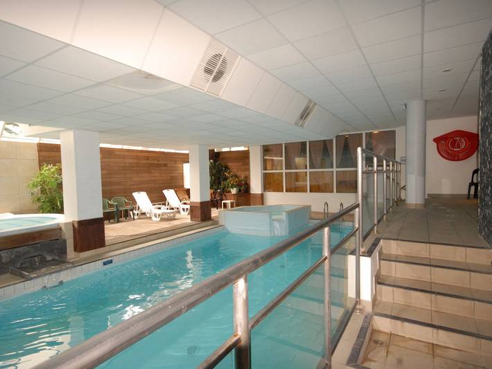 Gîte pour 4 personnes, avec piscine, animaux acceptés dans Office De Tourisme Gourette - 3