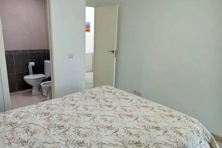 Gîte pour 4 personnes, avec jardin ainsi que terrasse et piscine dans Las Galletas - 4