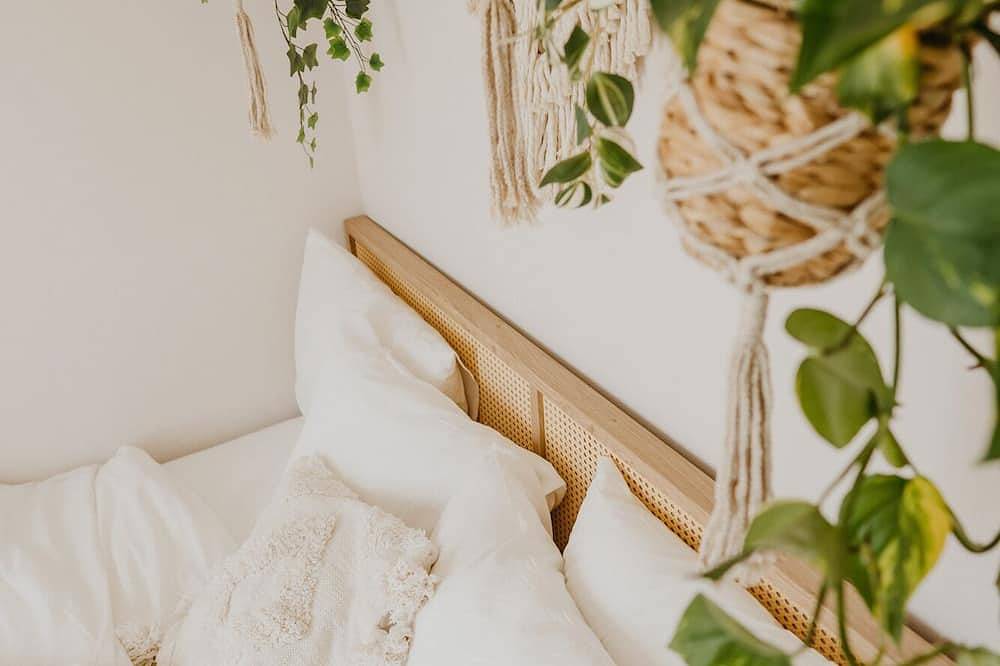 Ganze Wohnung, Boho Old town Apartment with Balcony in Bratislava, Bratislava und Umgebung