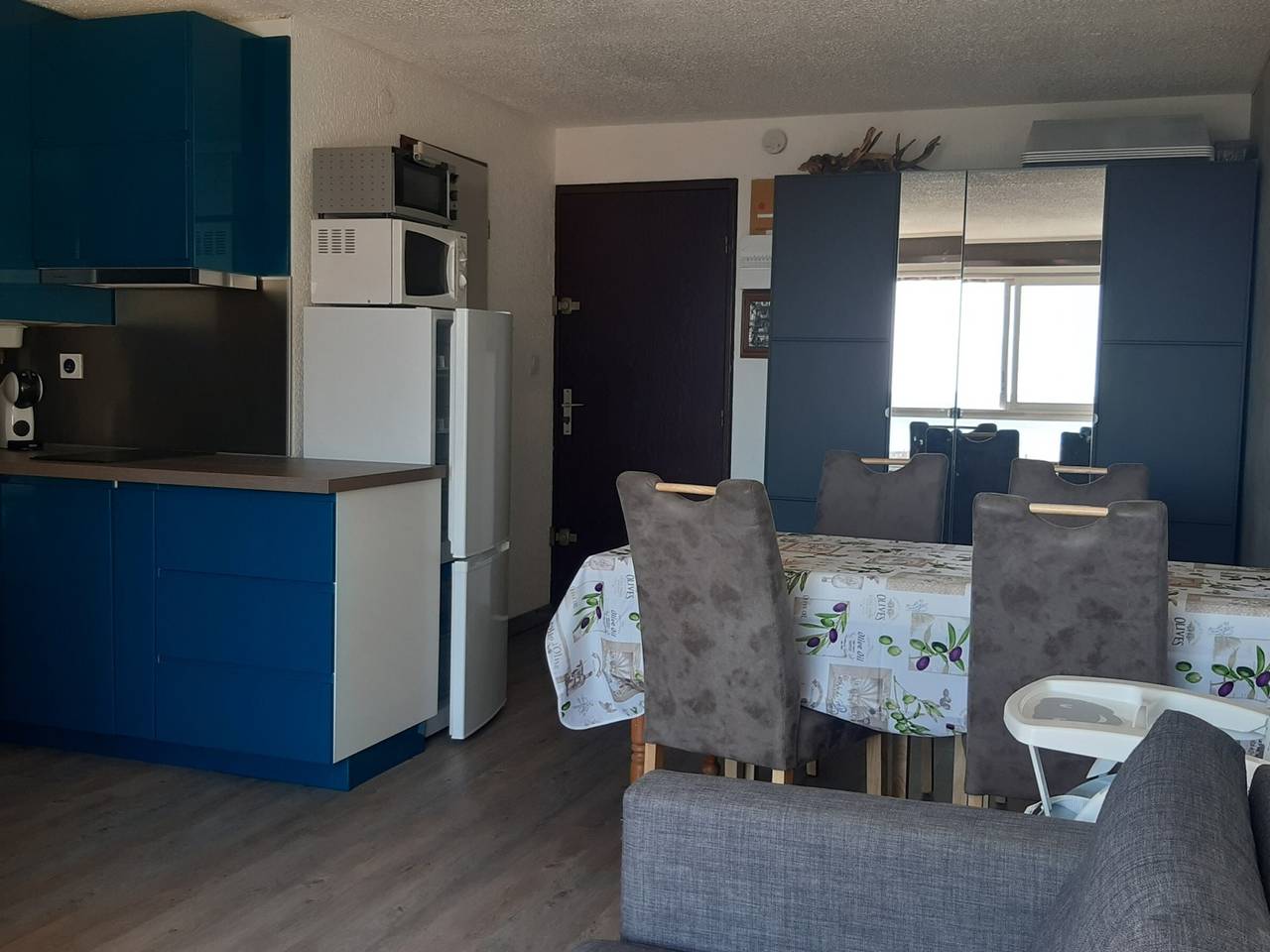 Ganzes Studio, Studio-Kabine für 4 in Port Leucate mit Tv, Waschmaschine und Großem Kühlschrank in Port Leucate, Leucate