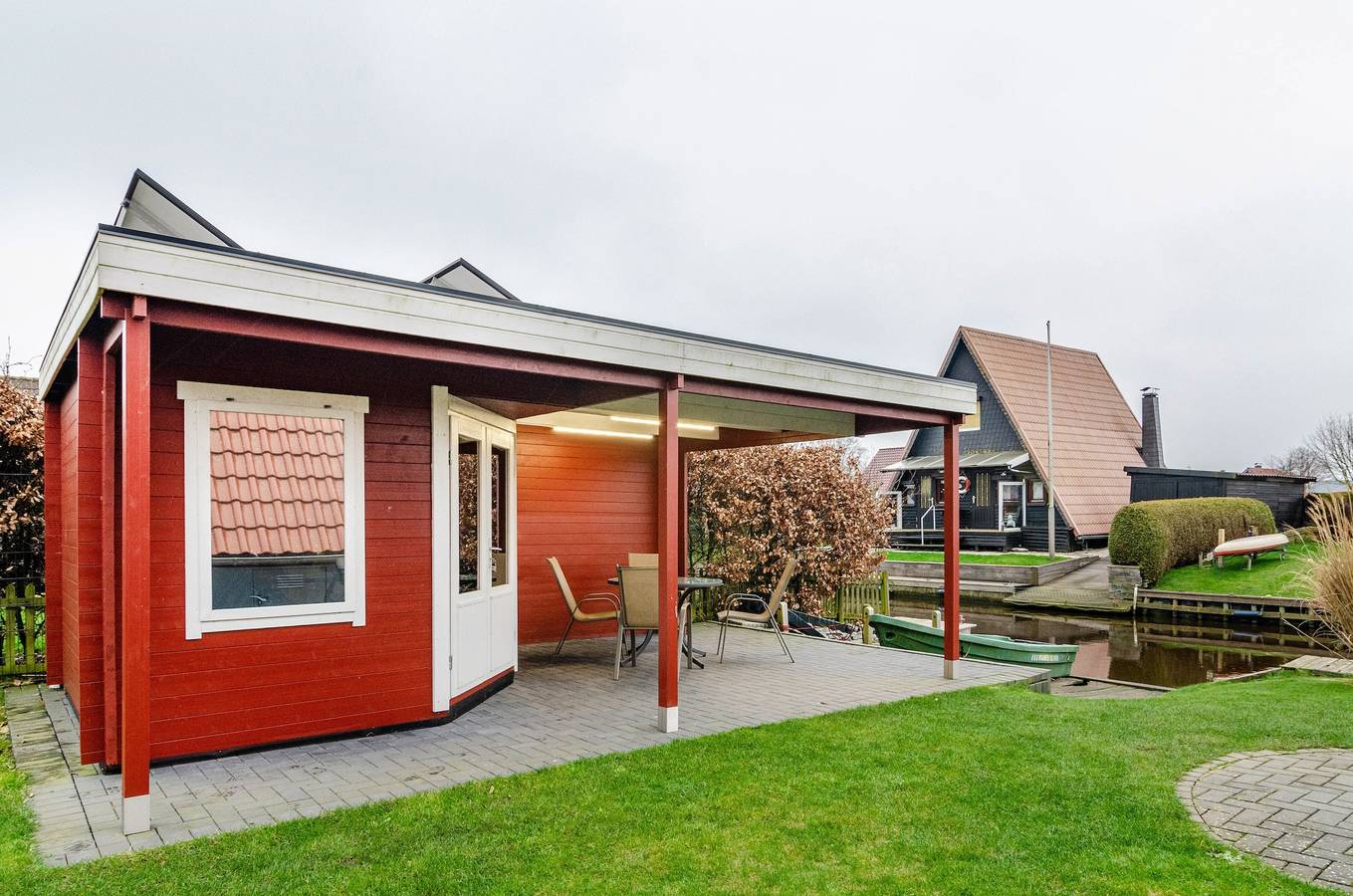 Ferienhaus 'Schmidt' mit privater Terrasse, privatem Garten, Wlan und Sauna in Bedekaspel, Südbrookmerland
